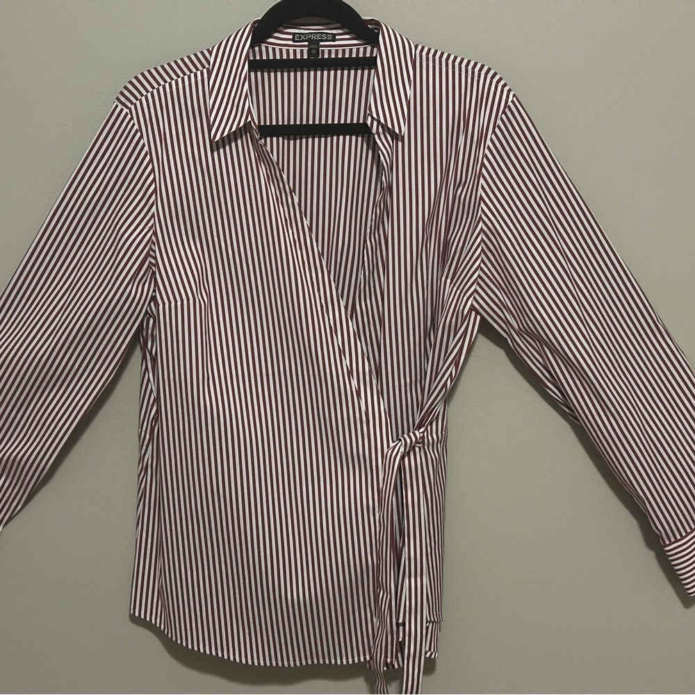 Express Black and White Striped Blouse - Picture 2 of 2